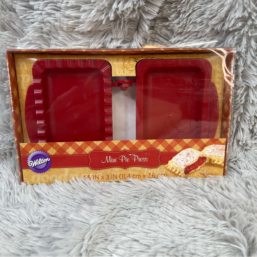⭐️Wilton Mini Pie Press, Pop Tarts, Sandwiches